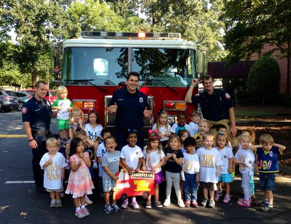 #mvlittles made a card &amp; goodies to thank our local Helping Hand Heroes! #MVHHD #grateful