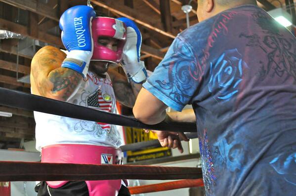 ConquerWear's tweet image. Athletes if you want quality "CONQUER" pro sparring gloves that protect your hands &amp;amp; sparring partner. Contact us.