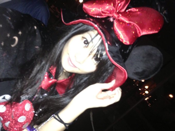 今日、ディズニーシー言ってきたあ❤笑 ハロウィン楽しかったなーっ！(*&acute;&omega;`*) http://t.co/SfqQv0blRA