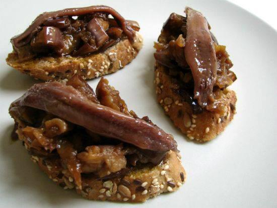 OroNorte's tweet photo. Hoy, presentamos uno de nuestros Pinchos Favoritos, Berengena Pochada con Anchoa Oro Norte...Que rico!!!!! http://t.co/1sjy9utLok
