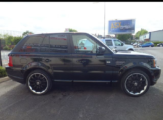 TimOfficialpage's tweet photo. Range rover http://t.co/3gbTJp4MSK
