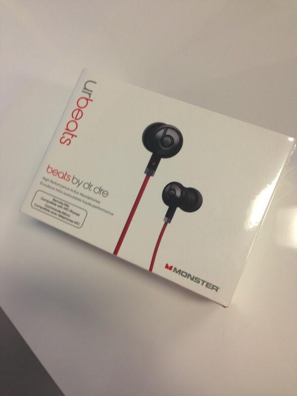 Deze Beats by Dre winnen? Help ons mee #pitstopzaterdag trending te maken, en we verloten deze onder de twitteraars!