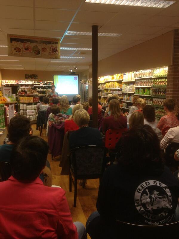 Fantastische lezing bij het reformhuis van Rineke Dijkinga over (H) eerlijk eten. Volle bak, heel gezellig