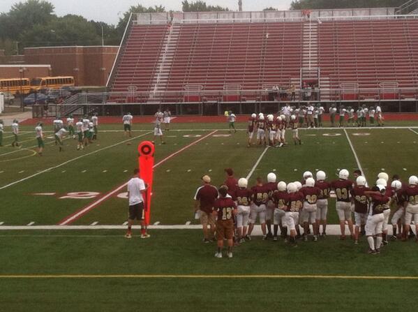 westernfball's tweet photo. 8th grade football in action vs. Mendon http://t.co/ddTcnJxZ0t