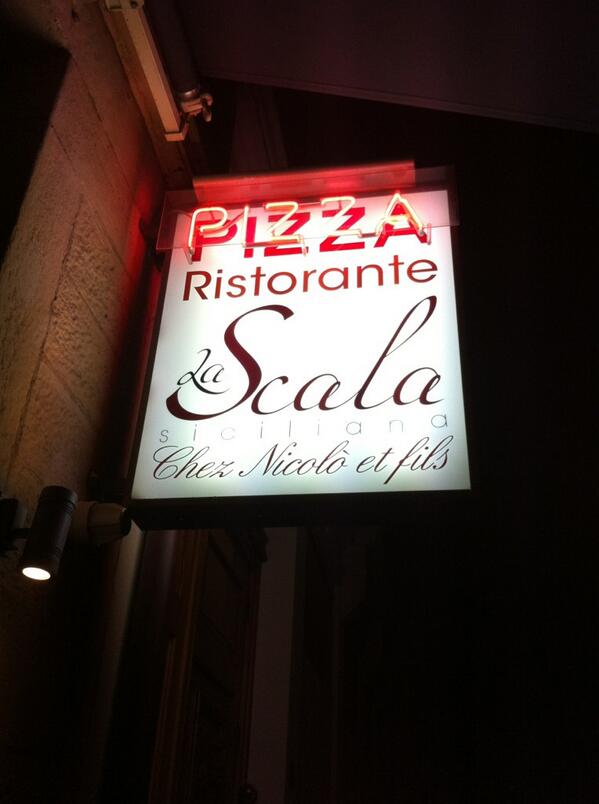 labfl_'s tweet photo. RT Chez les copains!#pizzeria #scalasiciliana #debrief @guiruch @FabioMrle @flolabesse @Alabesse @AlixPedersen http://t.co/ncWm5kXFeu