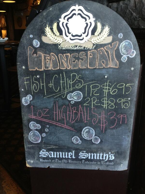 #humpday specials! Acoustic Jam tonight! <a href="/BillsIndie/">Big Bill</a> @ThePortalMag @Indie403 <a href="/SINAgency/">SIN Agency</a> <a href="/destroya_moya/">Matt Moya</a>