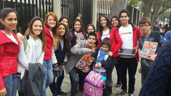 Studio92's tweet photo. #TeamStudio92 en el Maria Reina para #AmigosConDerechos con @BrunoAscenzo !!! http://t.co/FIaYxzSrE0
