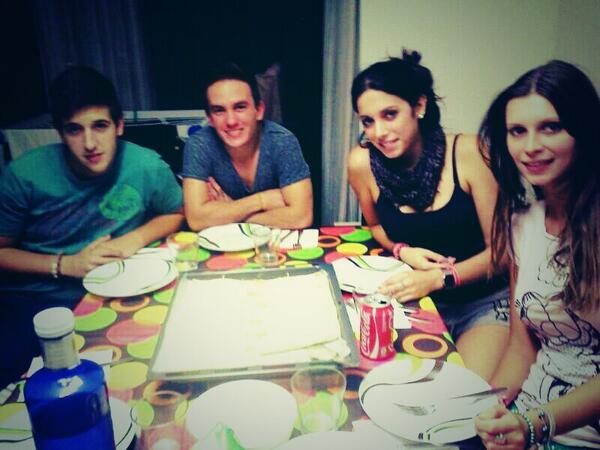 MartaZamora12's tweet photo. Soparet dels bons! http://t.co/EbYU4KFgSZ