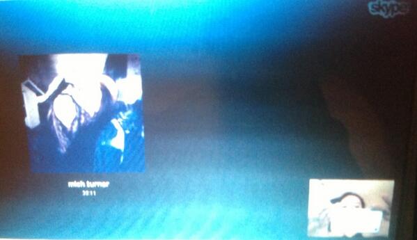 katiaramirez96's tweet photo. Echando lagrima desde skype @michrtz #regresapal http://t.co/bfTdinhfum