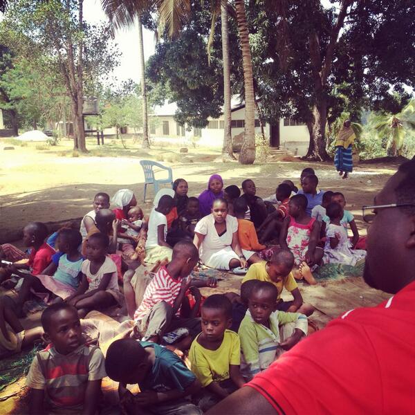 Sallam_SK's tweet image. #MbagalaChamanzi #CharityDAY #GiveBackToCommunity #VodacomFoundation #SK #Unity