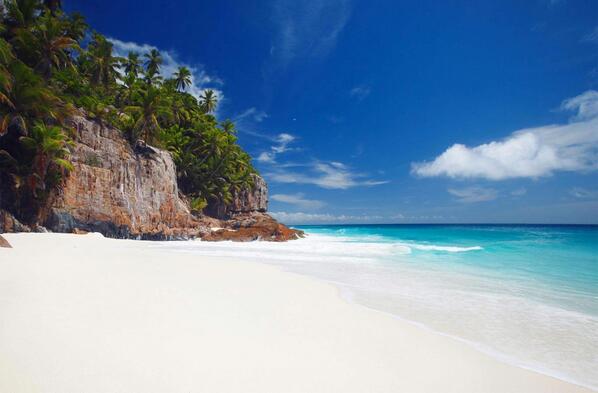 Пляж фрегат. Фрегат Сейшельские острова. Остров Фрегат Сейшелы. Пляж Фрегат Сейшелы. Fregate Island private Seychelles.