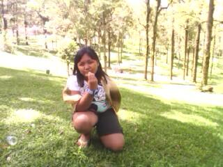 mbokdeo's tweet photo. Ed kebun raya http://t.co/HI9Mj21pB0