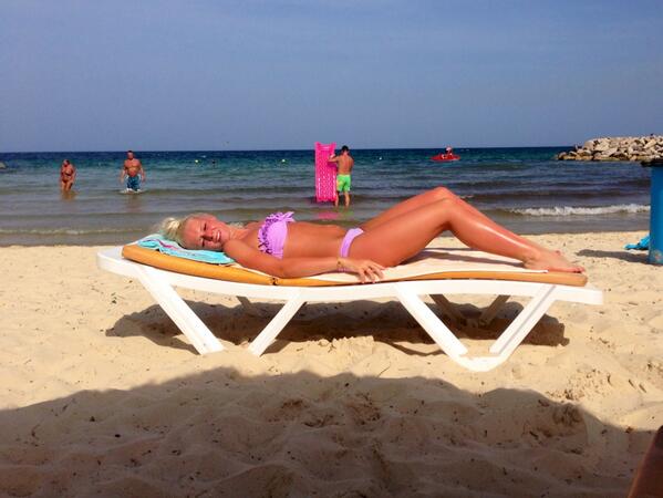 Kel_kay's tweet photo. Miss sunbathing on the beach in Tunisia like this!! 😔👙☀ http://t.co/jRUagiIzyY