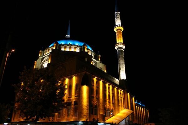 İnegöl Turgutalp Camii Baytaş Aydınlatma ürünleri ile aydınlatıldı