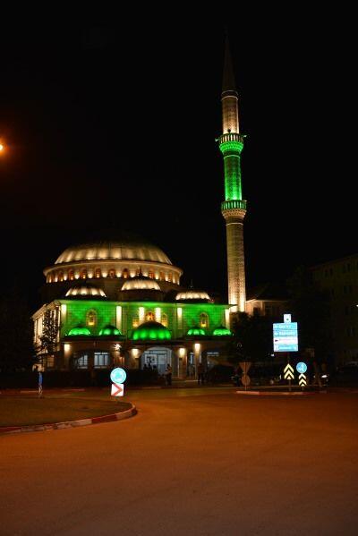 İnegöl Fatih Camii Baytaş Aydınlatma ürünleri ile aydınlatıldı