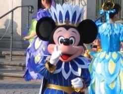 ディズニー裏情報 東京ディズニーリゾート内では迷子の呼び出しが禁止 迷子探しのスペシャリストがいて 無線を駆使してあっという間に探し出してしまうそうです T Co K9shu40yre もっとディズニー裏情報 T Co 9vxuws9ure