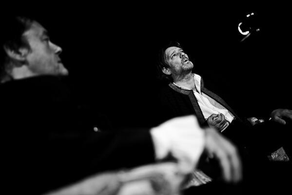 Heute durfte ich mich mit dem ganzen Haus gemeinsam freuen. Die 101.#Spielzeit ist eröffnet! Jetzt zurück zu DANTON.