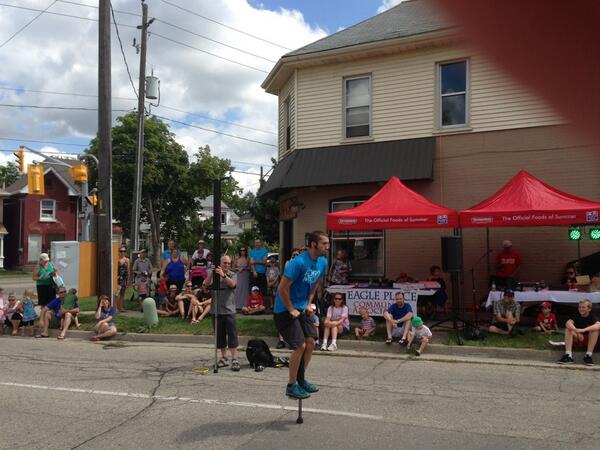 CAEagle's tweet photo. Come to eagle place to see the buskers. NOW http://t.co/JRt0PU532x