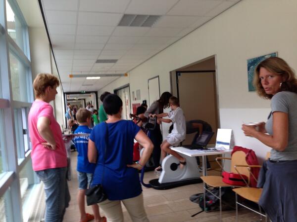 Alle vrijwilligers bij fitness parcour van #KBC #publieksdagUMCU2013 hartelijk dank voor jullie medewerking: TOP !!