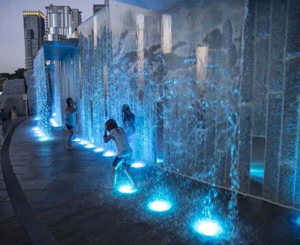 LandDesignInc's tweet image. #interactivefountain