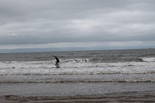 omfg_tyl's tweet photo. surf http://t.co/nBZHKsk81F
