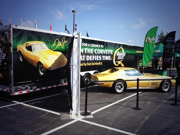 MikeDavis88's tweet photo. Another #DaleJr marketing footprint at @amsupdates, this from @QuakerState. #1972Corvette #Defy http://t.co/qwxs1pOqE4