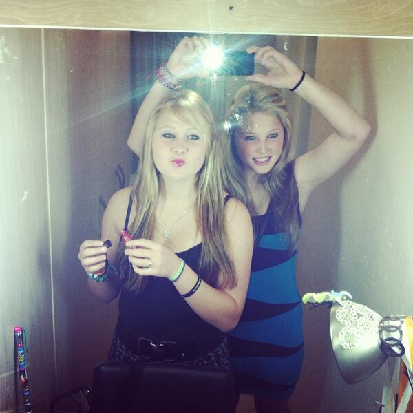 Daaannn62's tweet photo. #sisters http://t.co/9XSd0XNuDj