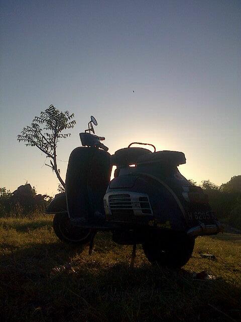 portrayal18's tweet image. Sunday Morning bersama #myscoot