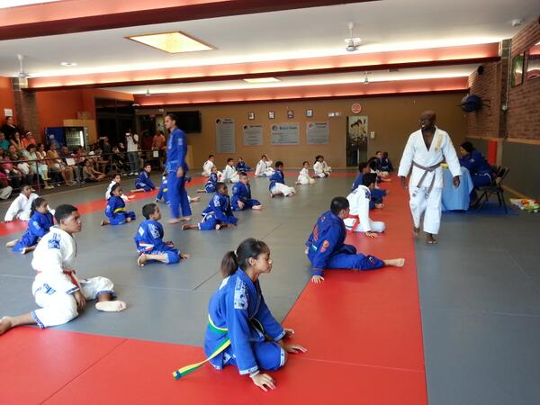 LouDukes's tweet image. Instructor Johnson @Optiprime leading the Jr. #BJJ promotion at @BxMartialarts Team @RenzoGracieBJJ