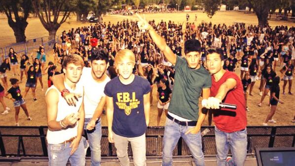 Fotos para el recuerdo! <a href="/AurynOficial/">Auryn</a> ;)