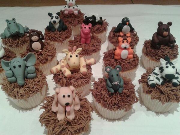 Scrummydelights's tweet photo. Animal cupcakes... Which one's your favourite? #elephant #dog #giraffe #tiger #mouse #panda #cow http://t.co/4ylRHwO52B