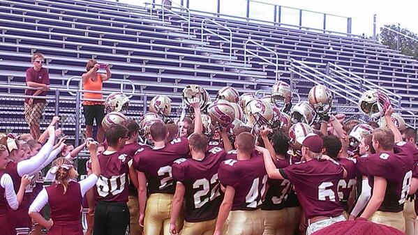 westernfball's tweet photo. Finishing Touch http://t.co/PFAn1oCH3k