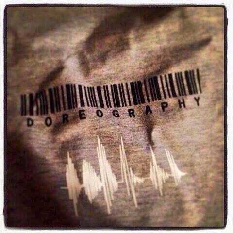 kitttyspice_'s tweet photo. Y'all @Doreography got shirts! He's official, get em bae. I'm getting one http://t.co/0BEwNNW31j