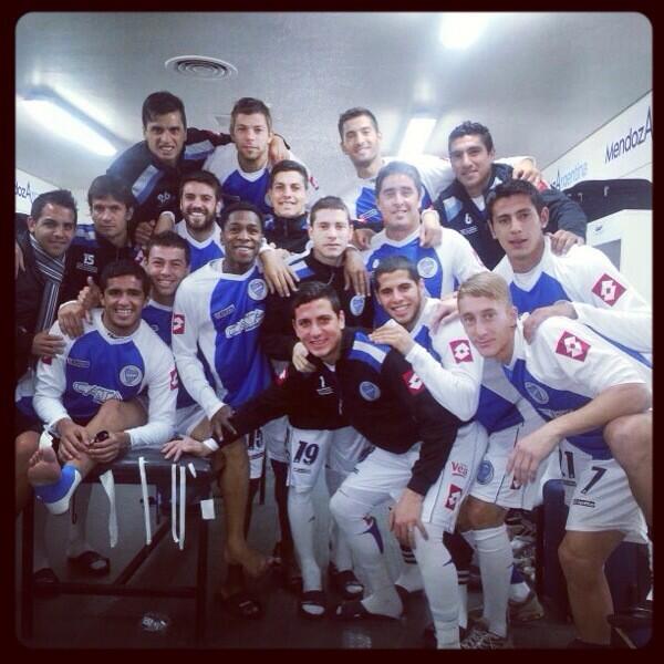 fede_lertora's tweet photo. MAÑANA TODOS JUNTOS LO SACAMOS ADELANTE  !!! http://t.co/L4ONelpLu2