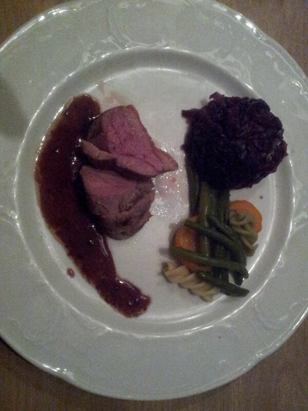 Rhoek27's tweet photo. Hoofdgerecht! http://t.co/JrXHXKVtJ6