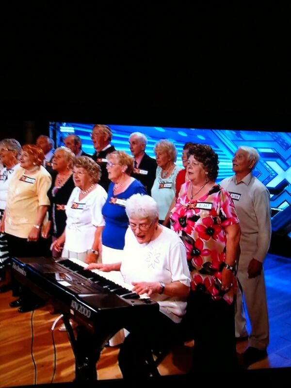 Matti_Jackson's tweet image. Turns out nana was on xfactor for a few seconds #xfactor