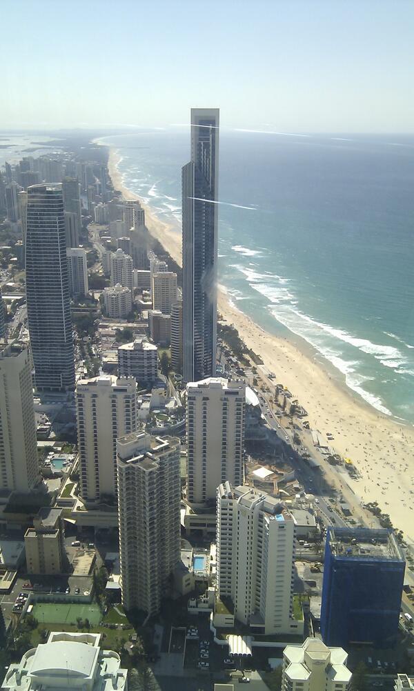 RobertD_JBaus's tweet photo. This #Dad is on top of the world. Thanks kids for a great #Fatherday. Now off to work @JBHelensvale #goldcoast #Q1 http://t.co/BKFfKNZomQ