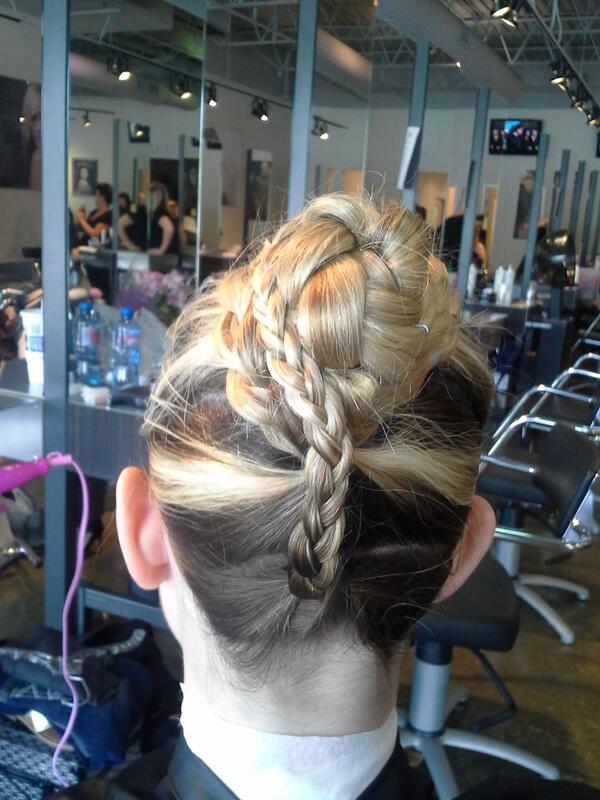 Hersheylisa's tweet image. Slightly fuzzy. Up do at school photoshoot. #paulmitchellstudent