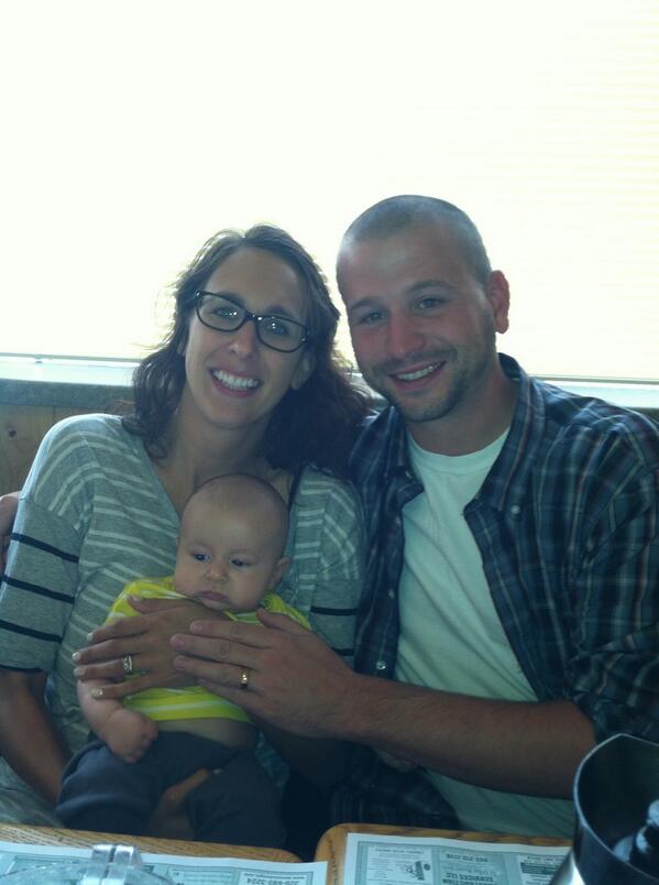 _mrgulden's tweet image. For all my former students who gave me a hard time about not tying the knot, this picture is for you! #Guldens