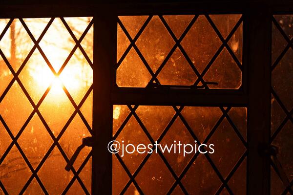 joestwitpics's tweet photo. Orange sunset http://t.co/nwHLkPGBD9