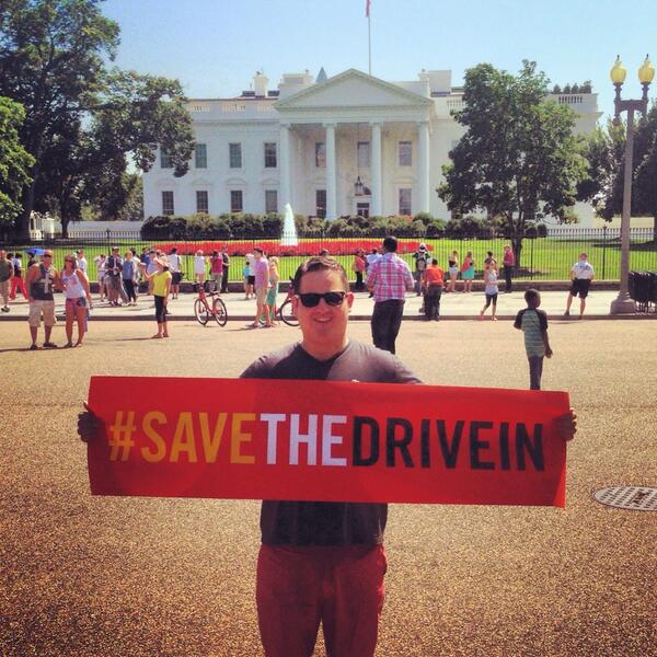 bryangevans's tweet image. An American icon is vanishing. @BarackObama will you help #savethedrivein? @honda #projectdrivein