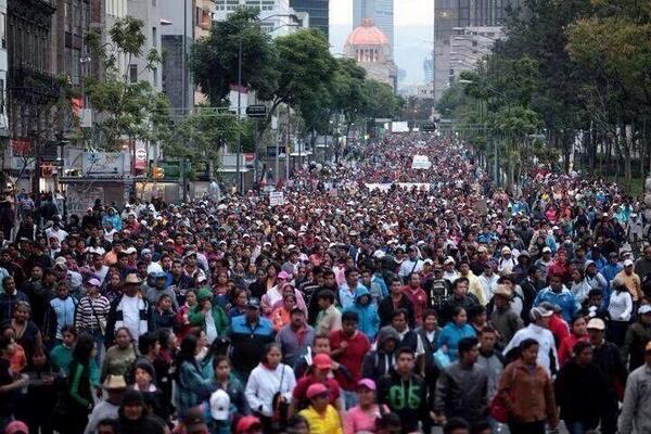 ¡México despertó! ¡México despertó! #1SMX pic.x.com/CuoE8FxgXM vía <a href="/ArtistasAliados/">Artistas Aliados 132</a>