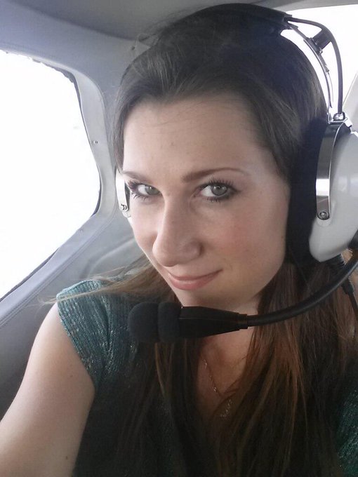 Do you want me to be your pilot? #SexySunday #SelfieSunday #Flying #Fun http://t.co/7gAFZ3nzDm