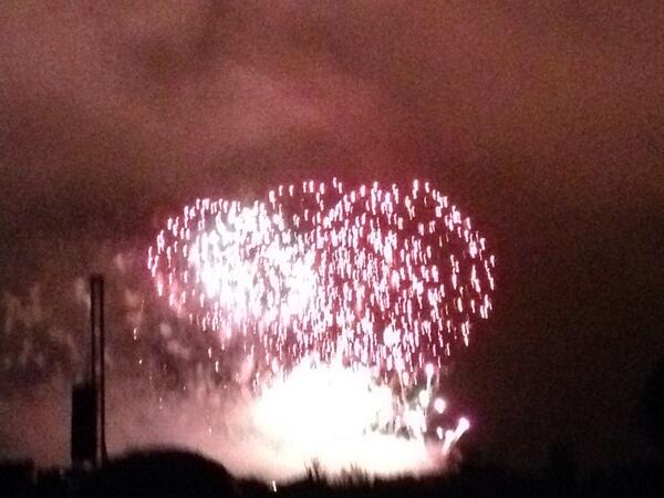 alexcromlet's tweet photo. Great night at the fireworks #vmfireworks #edinburghfestival http://t.co/C3R4ClpOCl