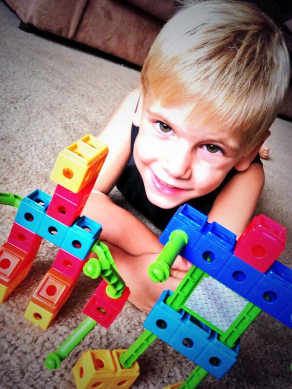 lapaloooza's tweet image. #robotbattles #sundayswitha4yearold and I wouldn&apos;t trade em for the world!