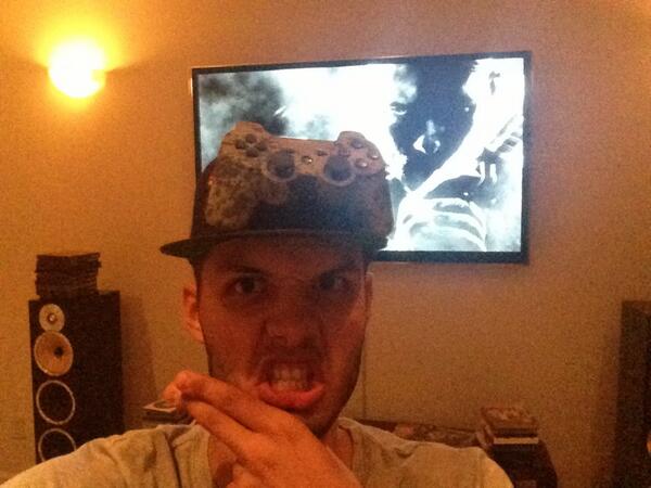 EvanFourmizz's tweet photo. Letsssss go!!!!!!!! I accept the first 4!! #fourmizz http://t.co/tLffqCPGfb