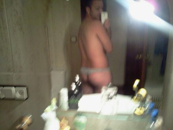 22hectorreig22's tweet photo. @alexcm07 toma pa que te enamoree moree moreee http://t.co/JUZHJOWQ1W