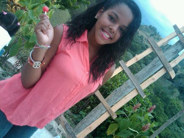 JasmilAlmonte's tweet photo. Uuff de campo hoy http://t.co/E17VG70QXu