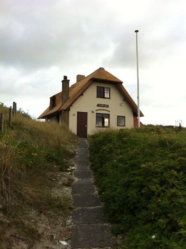 Weer een tevreden klan#vakantiewoning Vlieland #rietdekkersbedrijfgeertharms.nl