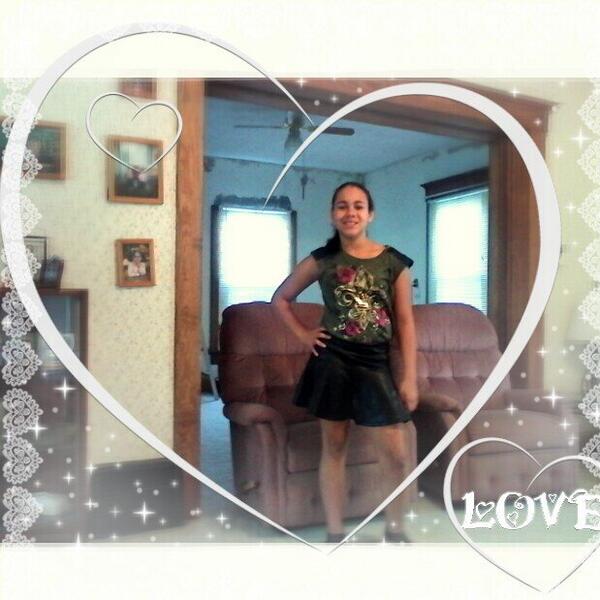 WhitneyB's tweet photo. I'll love this leather skirt and the leather shoulders http://t.co/nAsSH48gsl